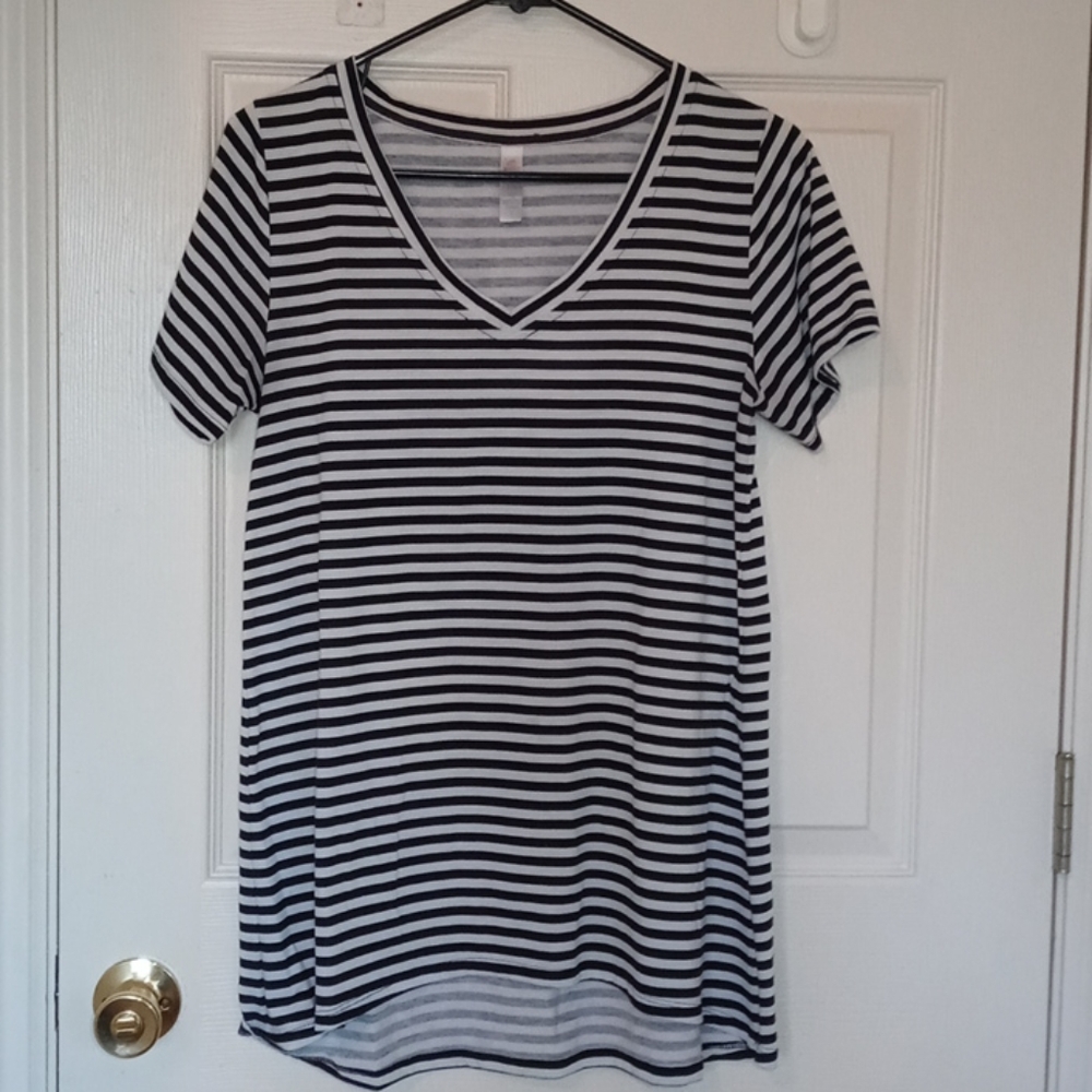 Short sleeve shirt